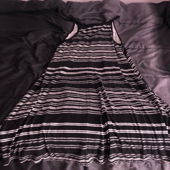Old navy dress - Picture 3 of 3